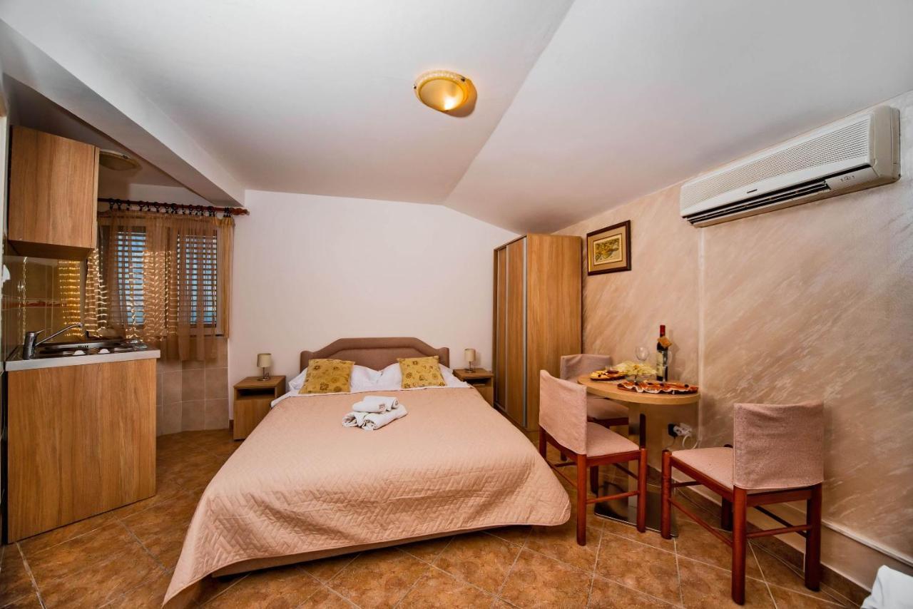 Apartments Markovic Kotor Luaran gambar