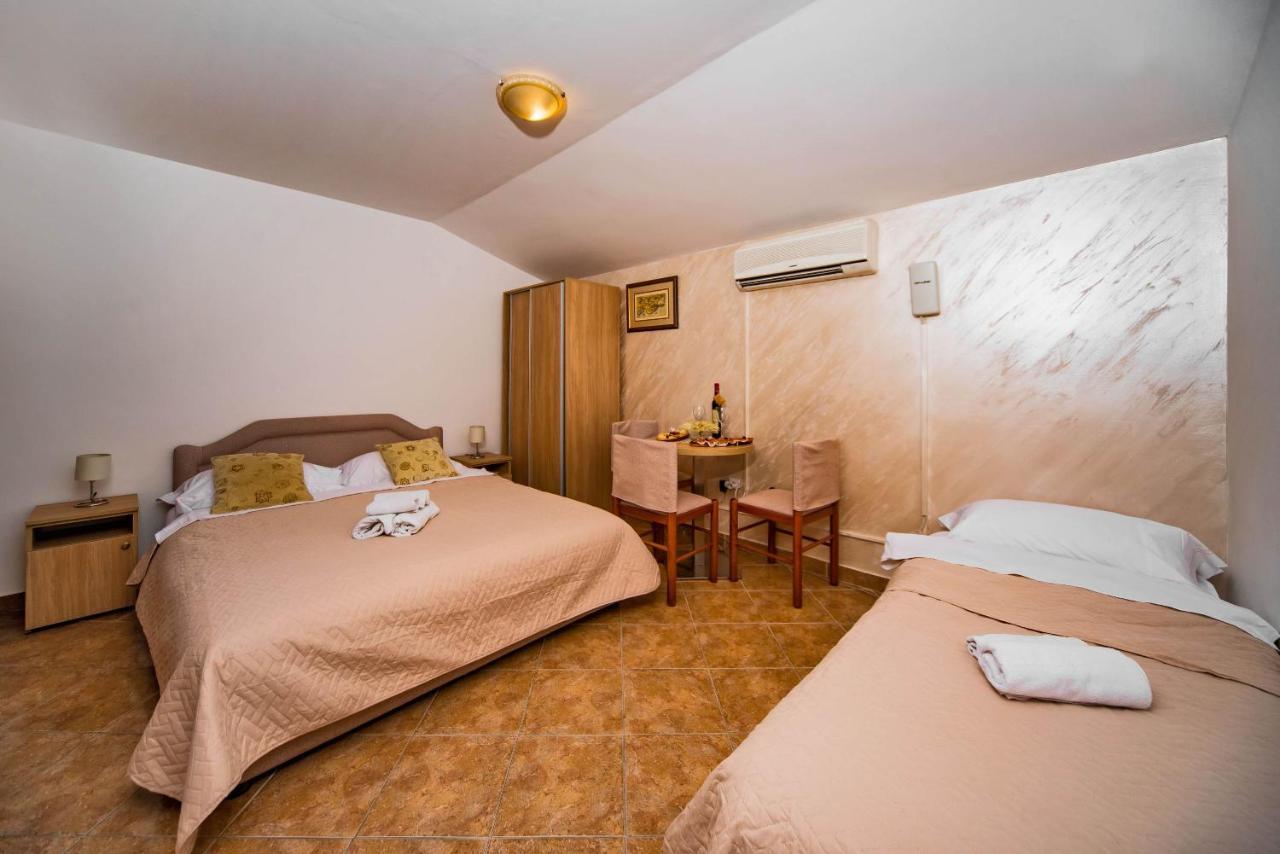 Apartments Markovic Kotor Luaran gambar